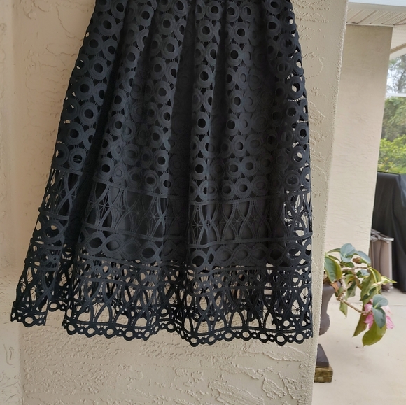 ROMEO&JULIET COUTURE Black lace skirt - Picture 5 of 14